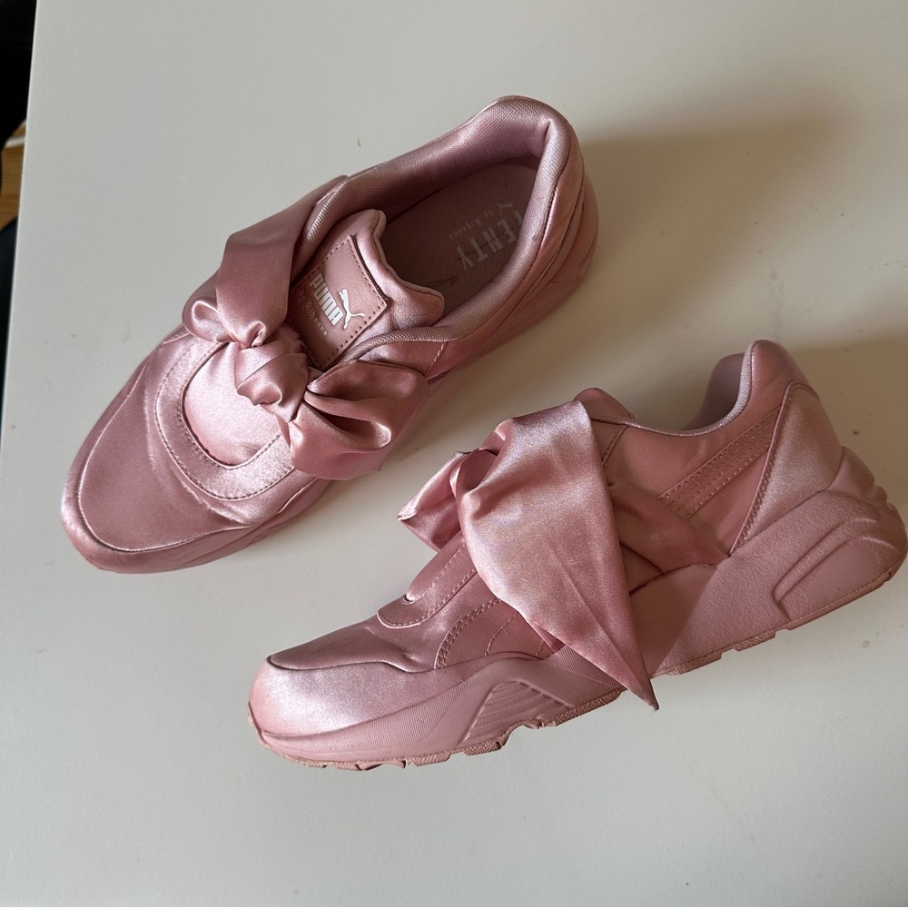 Puma x Rihanna Fenty Pink Satin Bow Sneakers Sz. 10